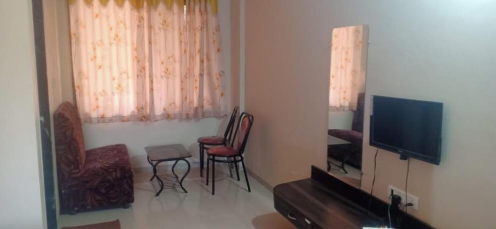 Hotel Rajendra Chinchani Ngoại thất bức ảnh